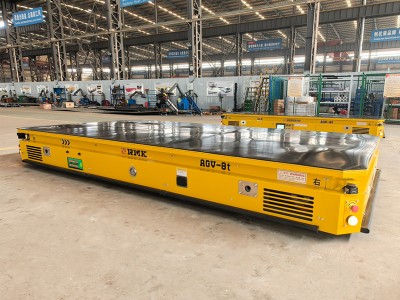 8 τόνοι AGV με λέιζερ με ανύψωση παλέτας